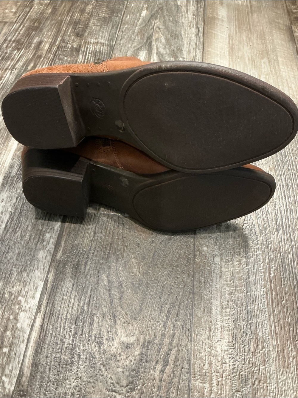 Lucky Brand Women's Cognac Leather Ankle Bootie with Side Zip - Picture 13 of 16